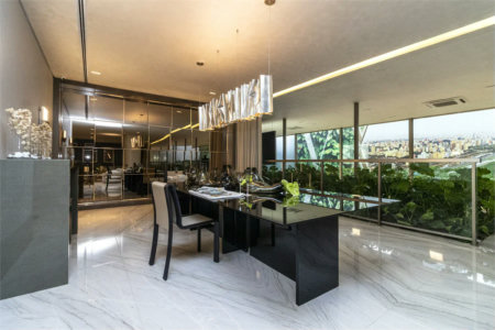 Apartamento à venda com 4 suítes em Jardim Guedala, São Paulo, SP