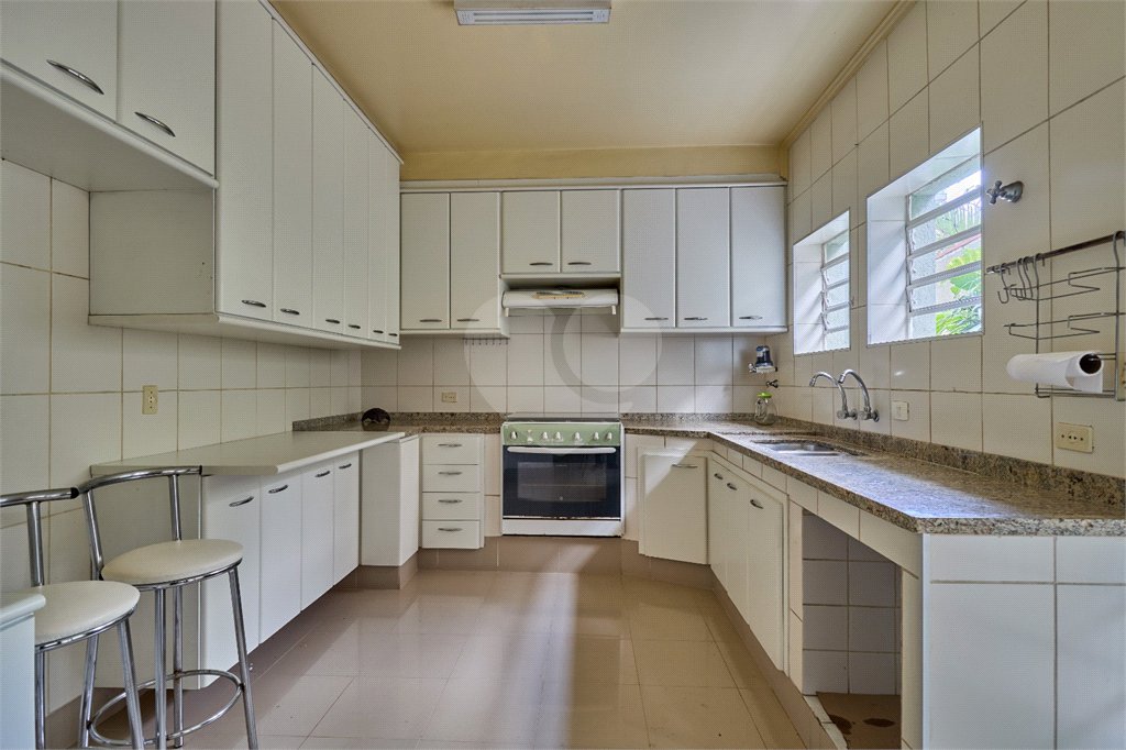 Sobrado à venda com 4 quartos, sendo 1 suíte, em Brooklin Velho, São Paulo, SP
