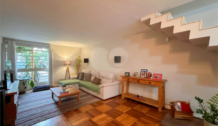 Casa à venda com 3 quartos, sendo 1 suíte, no condomínio Barão do Triunfo, São Paulo - SP