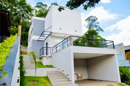 Casa à venda com 3 suítes no condomínio Quintas da Boa Vista, Atibaia - SP