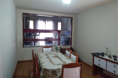 Sobrado à venda com 2 quartos em Reneville, Mairinque, SP