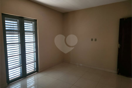 Casa à venda com 2 quartos em Vila Santa Maria (vila Xavier), Araraquara, SP
