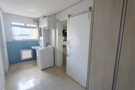 Apartamento à venda com 3 suítes em Anhangabaú, Jundiaí, SP