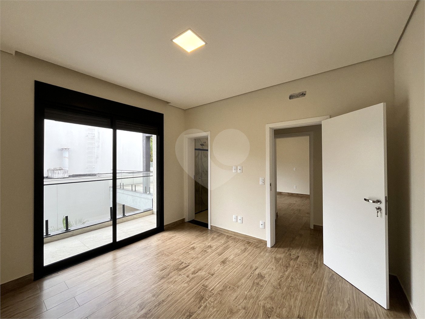 Casa à venda com 4 suítes no condomínio Mont Blanc, Sorocaba - SP