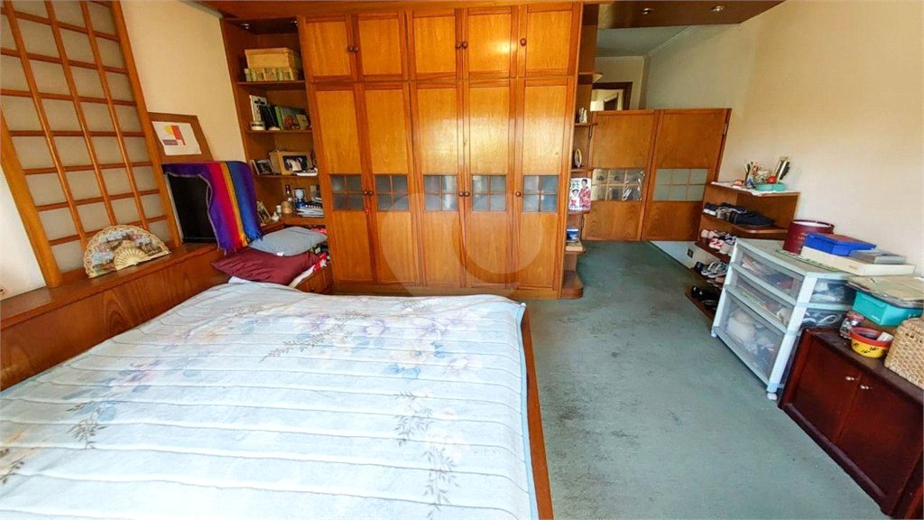 Casa à venda com 6 quartos, sendo 3 suítes, em Jardim Brasil (zona Sul), São Paulo, SP
