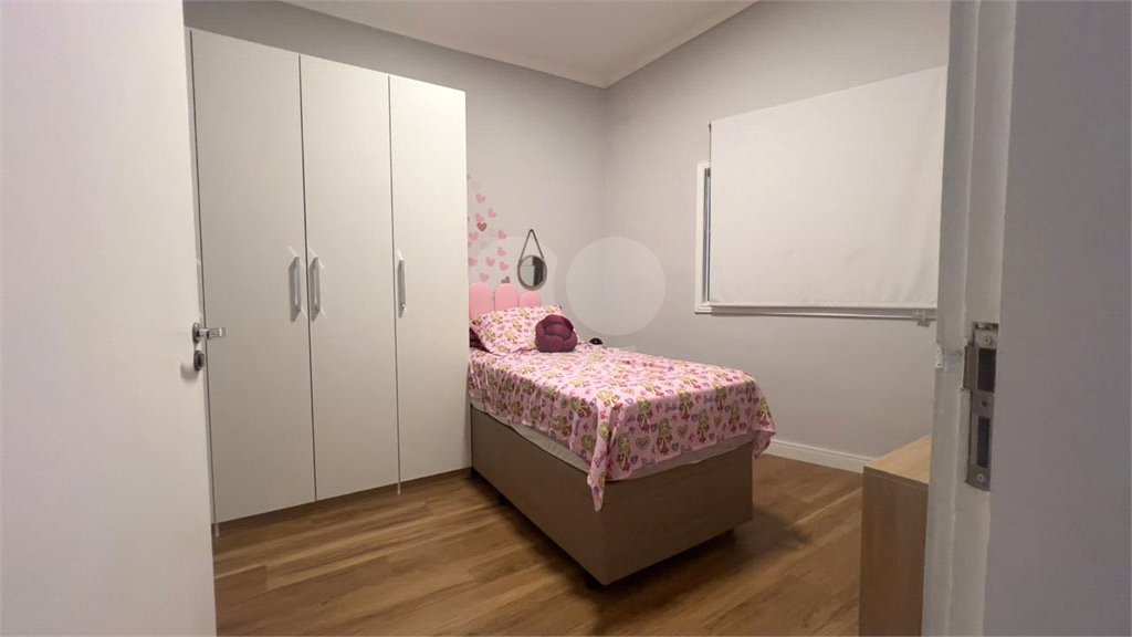 Casa à venda com 3 quartos, sendo 1 suíte,  no condomínio Jardim das Flores, Sorocaba - SP