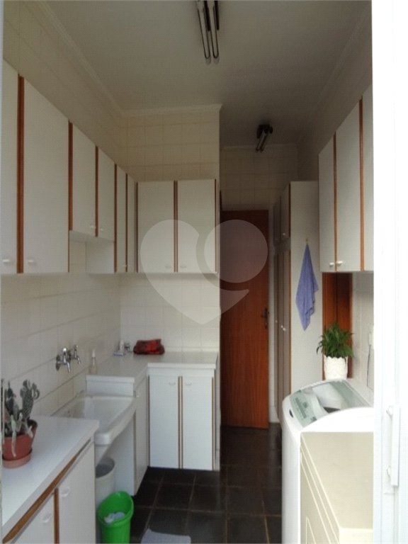 Casa à venda com 4 quartos, sendo 2 suítes,  no condomínio Acmti - Colinas do Mosteiro, Terras de Itaici e Recanto dos Pássaros, Indaiatuba - SP