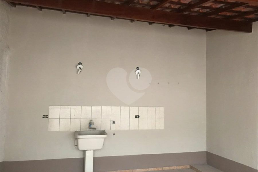 Sobrado à venda com 4 quartos, sendo 1 suíte, em Jardim Floresta, São Paulo, SP