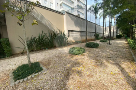 Apartamento à venda com 3 suítes em Jardim Marajoara, São Paulo, SP
