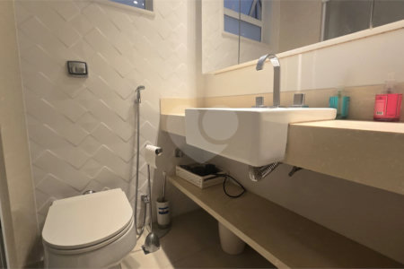 Apartamento à venda com 3 quartos, sendo 1 suíte, em Copacabana, Rio de Janeiro, RJ
