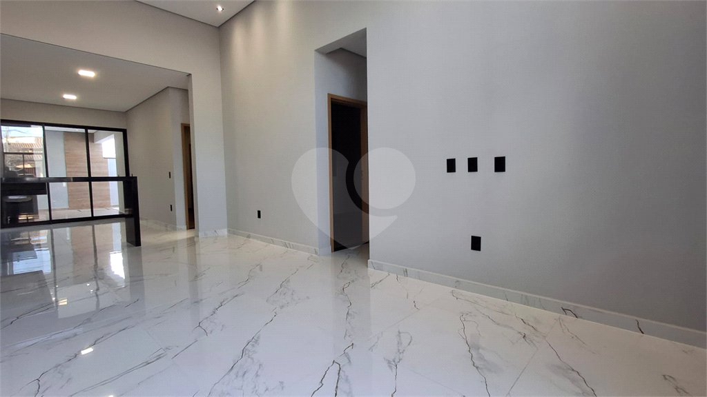 Casa à venda com 3 quartos, sendo 1 suíte,  no condomínio Horto Florestal 1, Sorocaba - SP