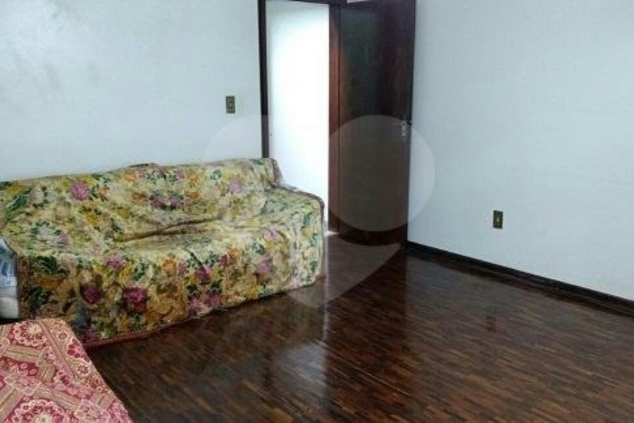 Casa à venda com 3 quartos, sendo 2 suítes, em Jardim São Paulo(zona Norte), São Paulo, SP