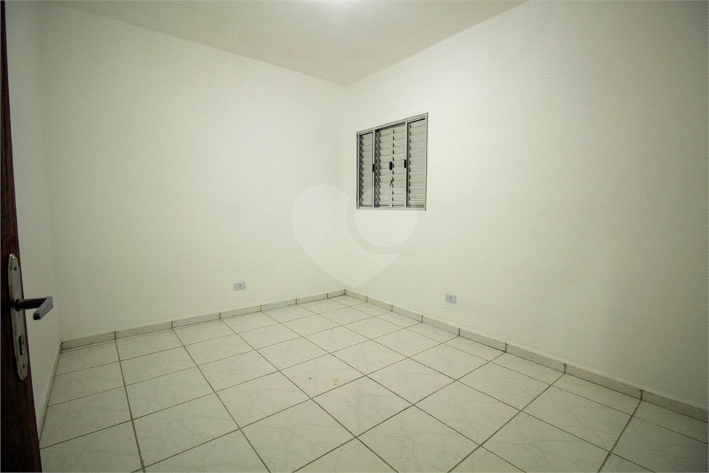 Casa à venda com 2 quartos em Reneville, Mairinque, SP