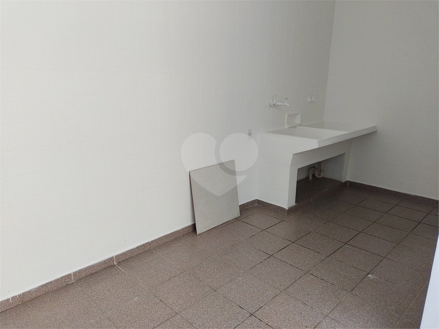 Casa à venda com 3 quartos, sendo 1 suíte,  em Vila Cordeiro, São Paulo, SP