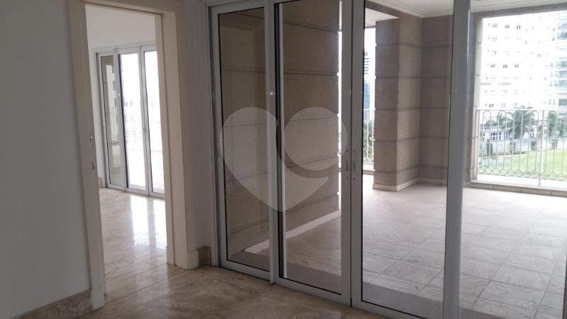 Apartamento à venda com 4 suítes em Panamby, São Paulo, SP
