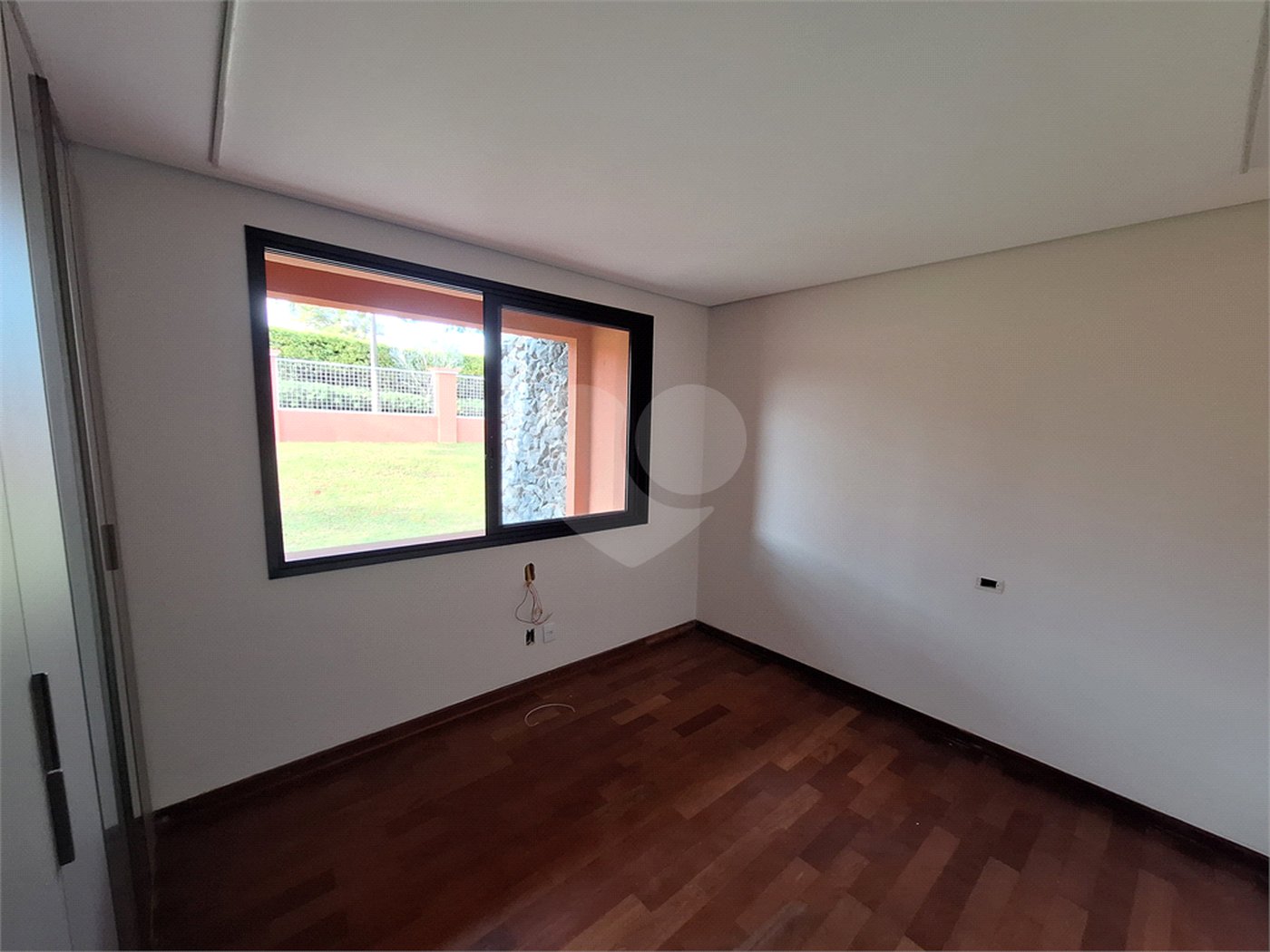 Casa à venda ou para alugar com 4 quartos, sendo 3 suítes, no condomínio Chácara Residencial Santa Maria, Votorantim - SP
