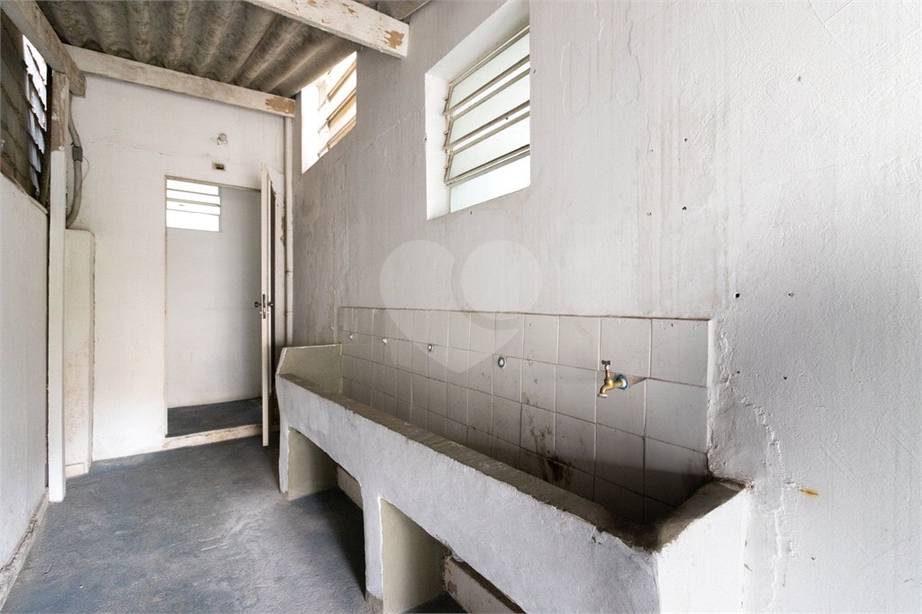 Sobrado à venda com 3 quartos, sendo 1 suíte,  em Real Parque, São Paulo, SP
