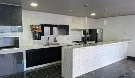 Casa à venda com 3 quartos, sendo 2 suítes,  em Ipê, Três Lagoas, MS