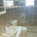 Sobrado à venda ou para alugar com 3 quartos, sendo 2 suítes,  em Ferreira, São Paulo, SP