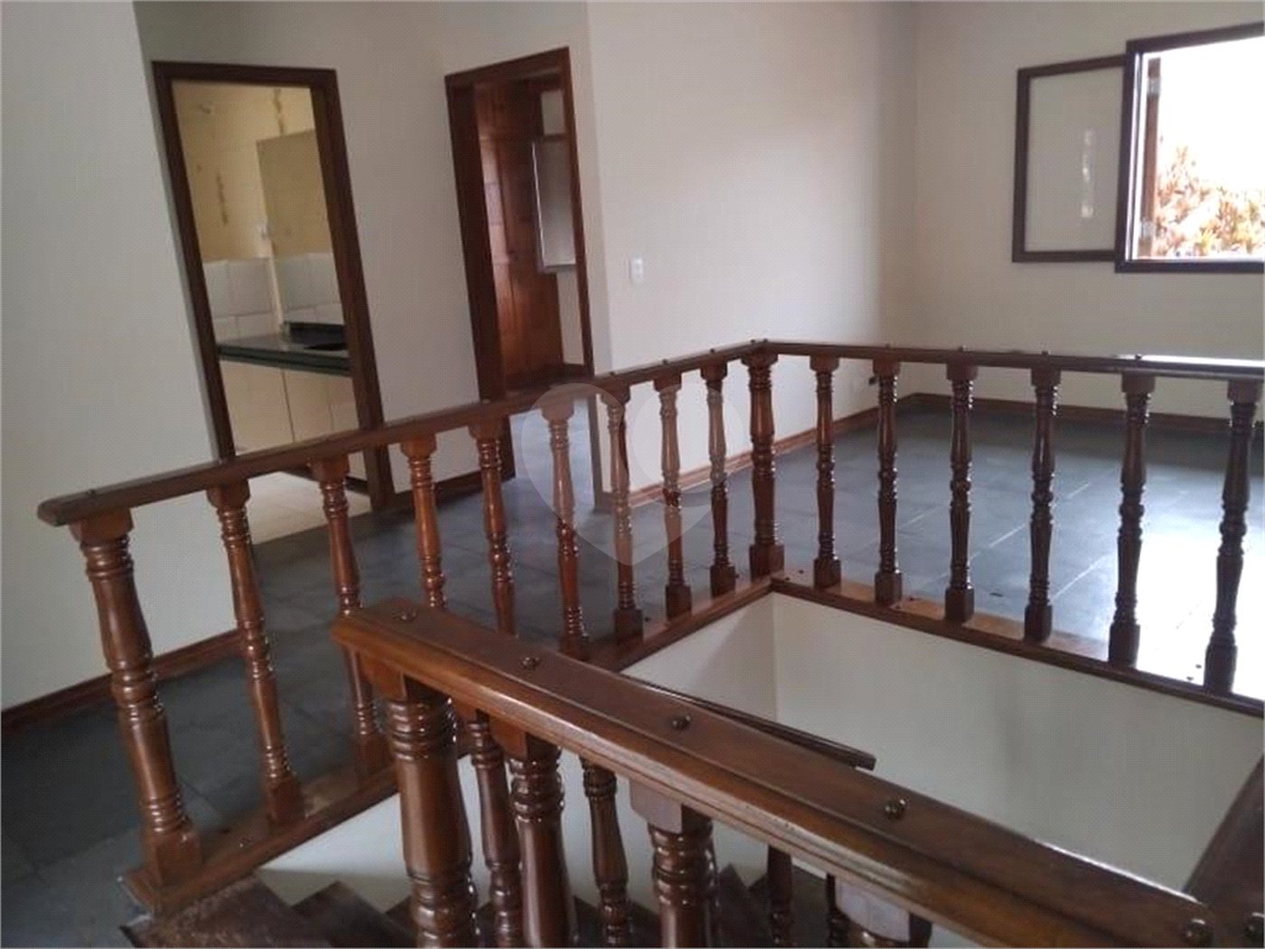 Sobrado à venda com 3 quartos, sendo 1 suíte,  em Jardim Pinheiros, São Paulo, SP