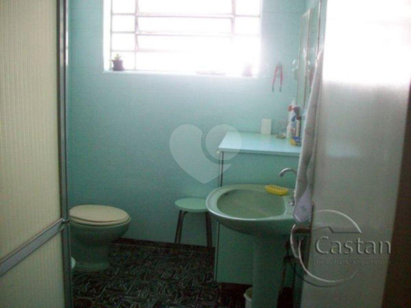 Sobrado à venda com 4 quartos, sendo 1 suíte, em Vila Monumento, São Paulo, SP