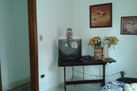 Sobrado à venda com 5 quartos, sendo 1 suíte, em Vila Mazzei, São Paulo, SP