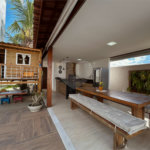 Casa à venda com 5 quartos, sendo 1 suíte, em Orla Norte, Porto Seguro, BA