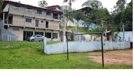 Chácara à venda ou para alugar com 3 suítes em Rio Acima, Mairiporã, SP