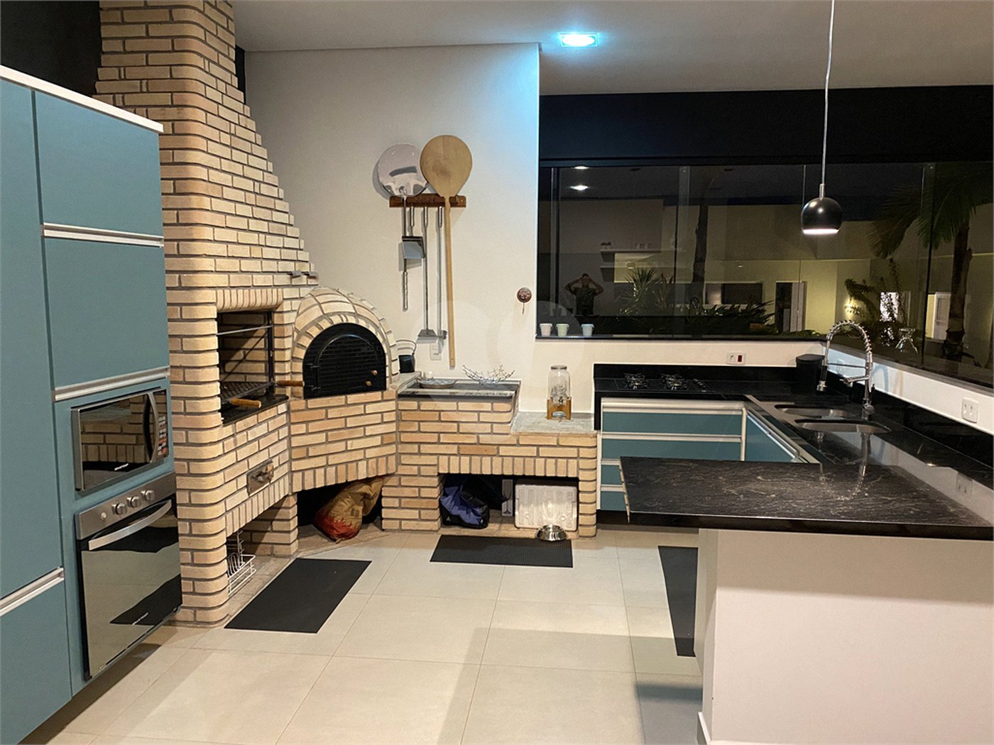 Casa à venda com 3 suítes no condomínio Jardim Primavera, Louveira - SP