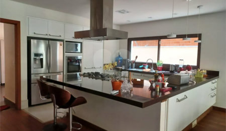 Casa Térrea à venda com 3 suítes em Alto da Boa Vista, São Paulo, SP