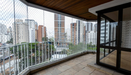Apartamento para alugar com 3 suítes em Moema, São Paulo, SP