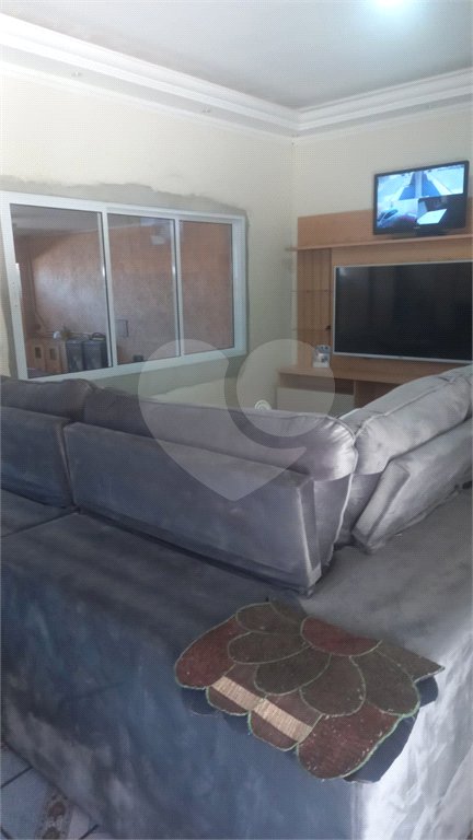 Casa à venda com 5 quartos, sendo 2 suítes, em Jardim Santa Clara, Guarulhos, SP