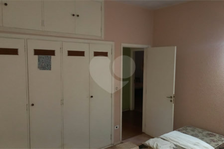 Casa à venda ou para alugar com 4 quartos, sendo 1 suíte, no Centro, Vinhedo, SP
