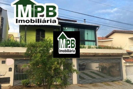 Sobrado à venda com 4 quartos, sendo 2 suítes, em Jardim Pagliato, Sorocaba, SP