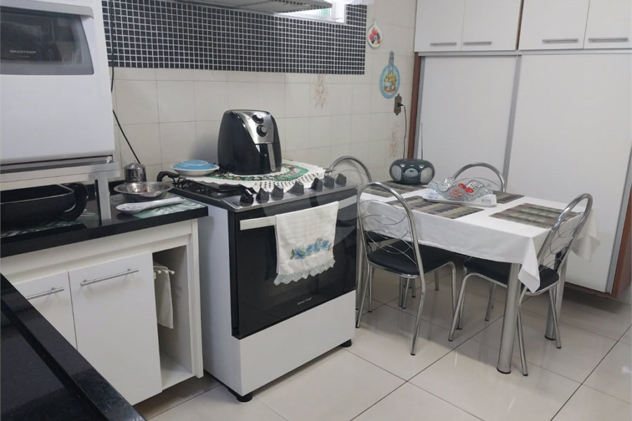 Sobrado à venda com 3 suítes em Tremembé, São Paulo, SP