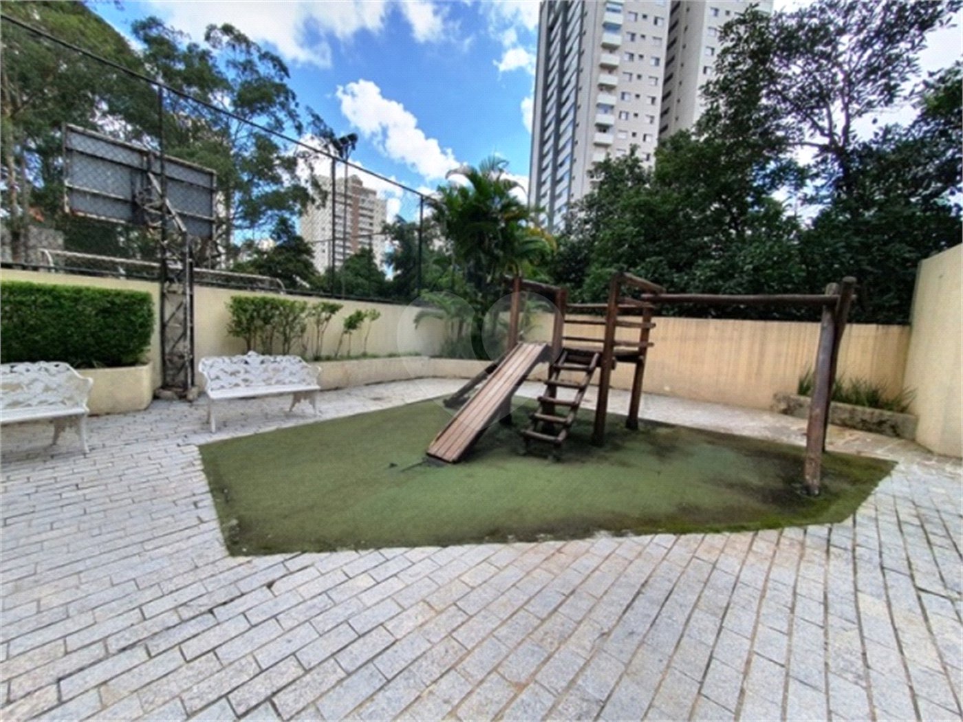 Apartamento à venda com 3 quartos, sendo 1 suíte, em Vila Suzana, São Paulo, SP
