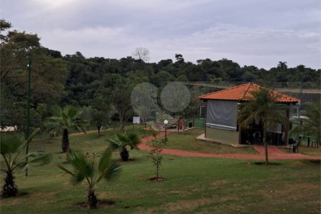 Casa à venda com 3 quartos, sendo 1 suíte,  no condomínio Helena Maria, Sorocaba - SP