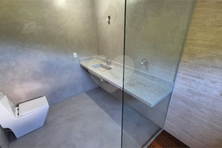 Casa à venda com 8 quartos, sendo 7 suítes, em Ferradura, Armação dos Búzios, RJ