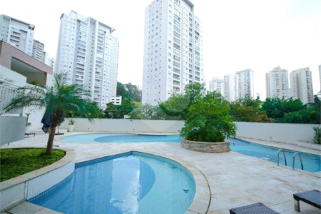 Apartamento à venda com 3 suítes em Vila Andrade, São Paulo, SP