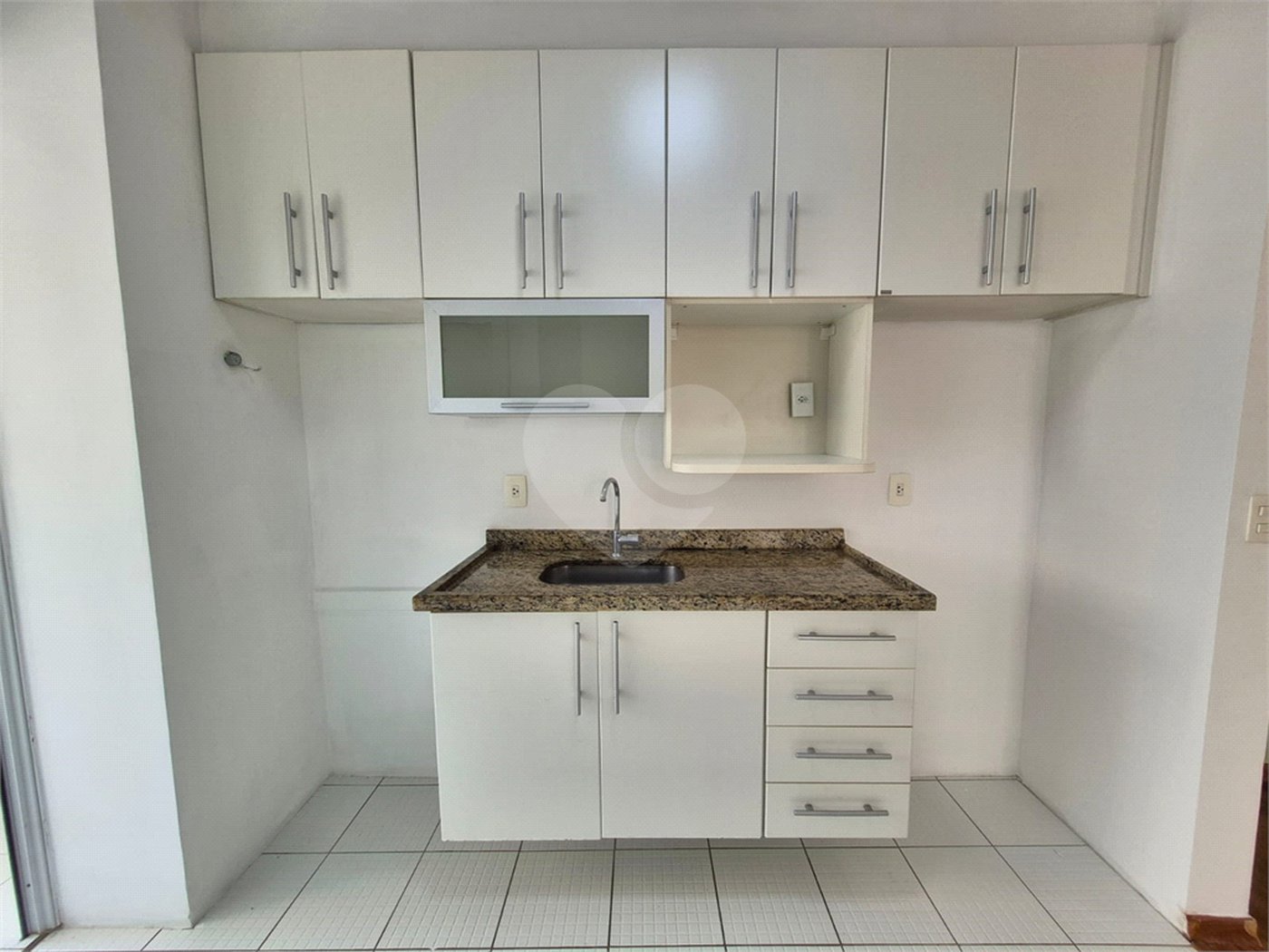 Apartamento à venda com 2 quartos em Vila Anastácio, São Paulo, SP