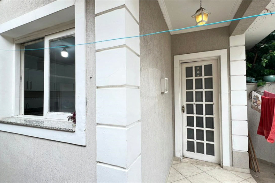 Casa à venda com 3 quartos, sendo 1 suíte, no condomínio Villagio Tramway, São Paulo - SP