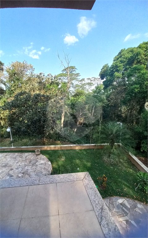 Sobrado à venda com 3 quartos, sendo 2 suítes, em Aruã, Mogi das Cruzes, SP