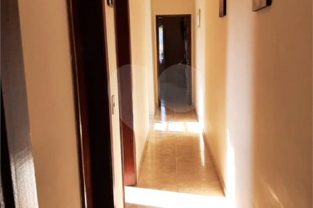 Sobrado à venda com 4 quartos, sendo 2 suítes, em Jardim Ester, São Paulo, SP
