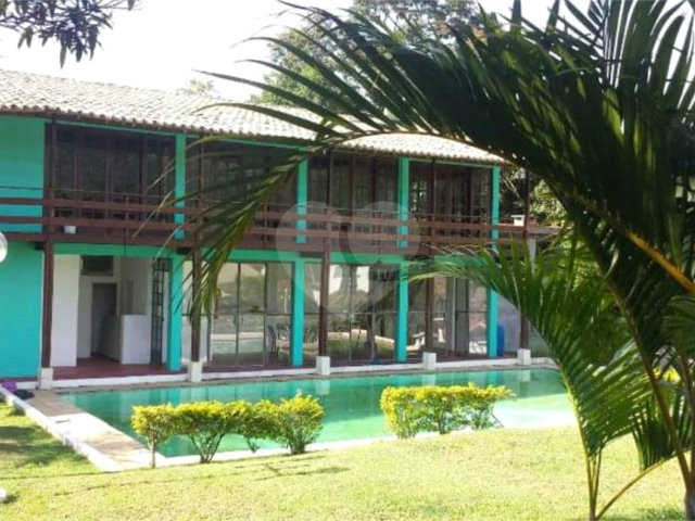Casa Térrea à venda com 5 quartos, sendo 3 suítes,  em Serra da Cantareira, Mairiporã, SP