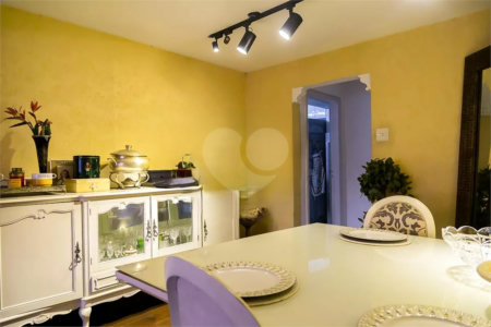 Casa à venda com 6 quartos, sendo 5 suítes,  em Vila do Encontro, São Paulo, SP