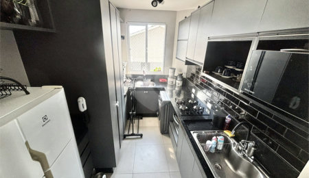 Casa à venda com 2 quartos, sendo 1 suíte,  no condomínio Residencial Jasmin, Itapetininga - SP