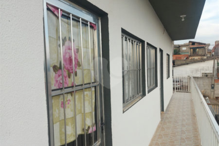 Sobrado à venda com 4 quartos em Capela, Vinhedo, SP