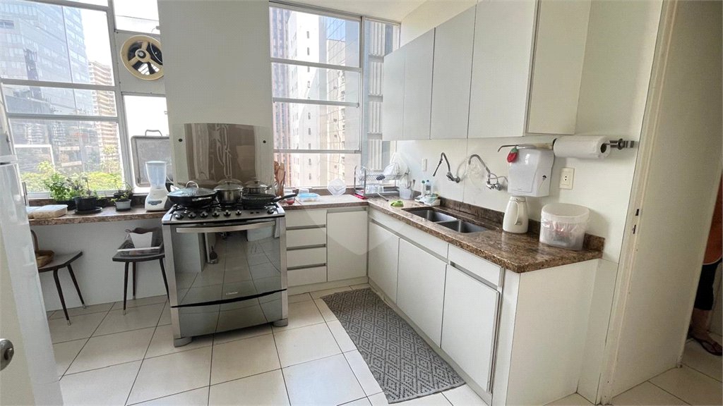 Apartamento à venda com 3 suítes em Jardim Paulista, São Paulo, SP