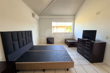 Casa em condomínio à venda com 4 quartos, sendo 3 suítes, em Manguinhos, Armação dos Búzios, RJ