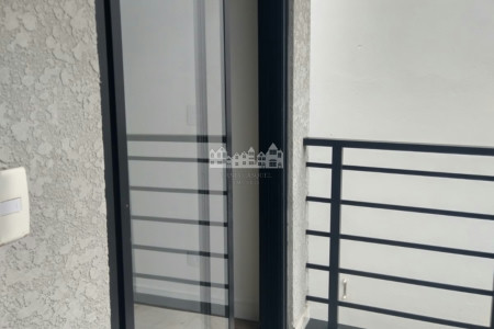Sobrado à venda ou para alugar com 3 suítes em Jardim do Lago, Atibaia, SP